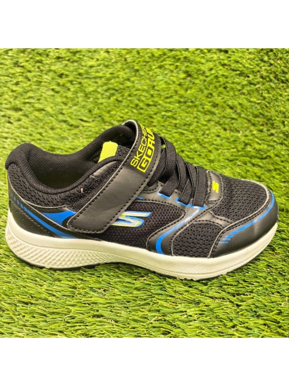 Skechers Go Run Consistent Rayzik Boys Size 1Y Black Blue Running Shoes Sneakers